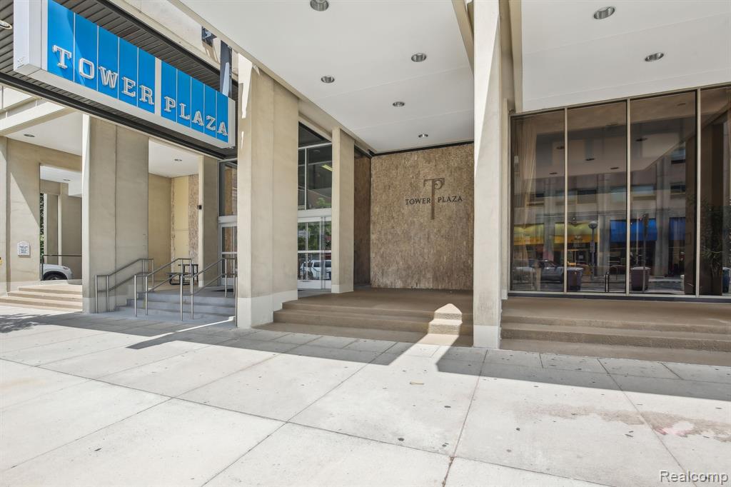 555 E WILLIAM Street, 2G, Ann Arbor, MI 48104 — Photo 2