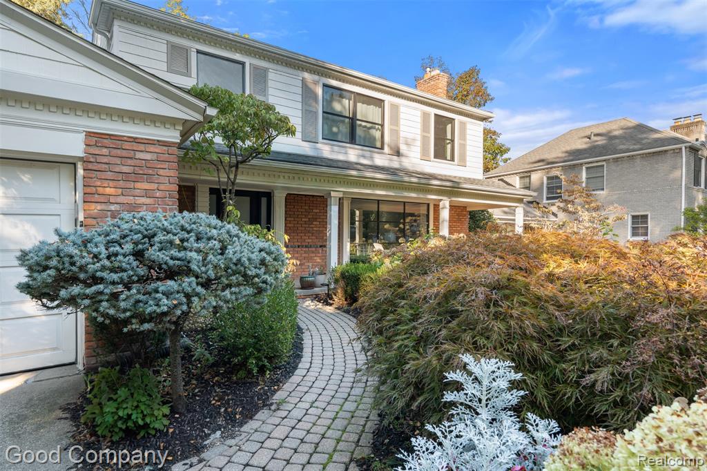 840 S Oxford Road, Grosse Pointe Woods, MI 48236 — Photo 2