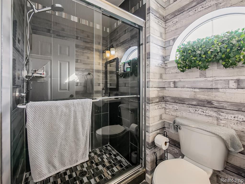41399 Belden Circle, Novi, MI 48377 — Photo 17