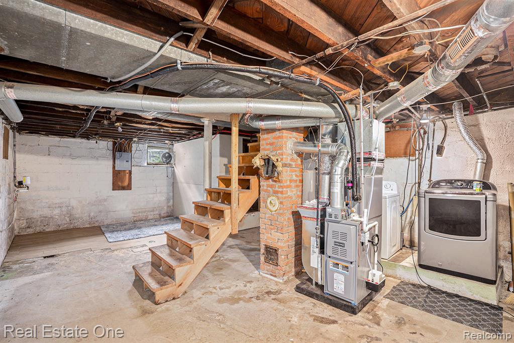 205 School Street, Almont, MI 48003 — Photo 14
