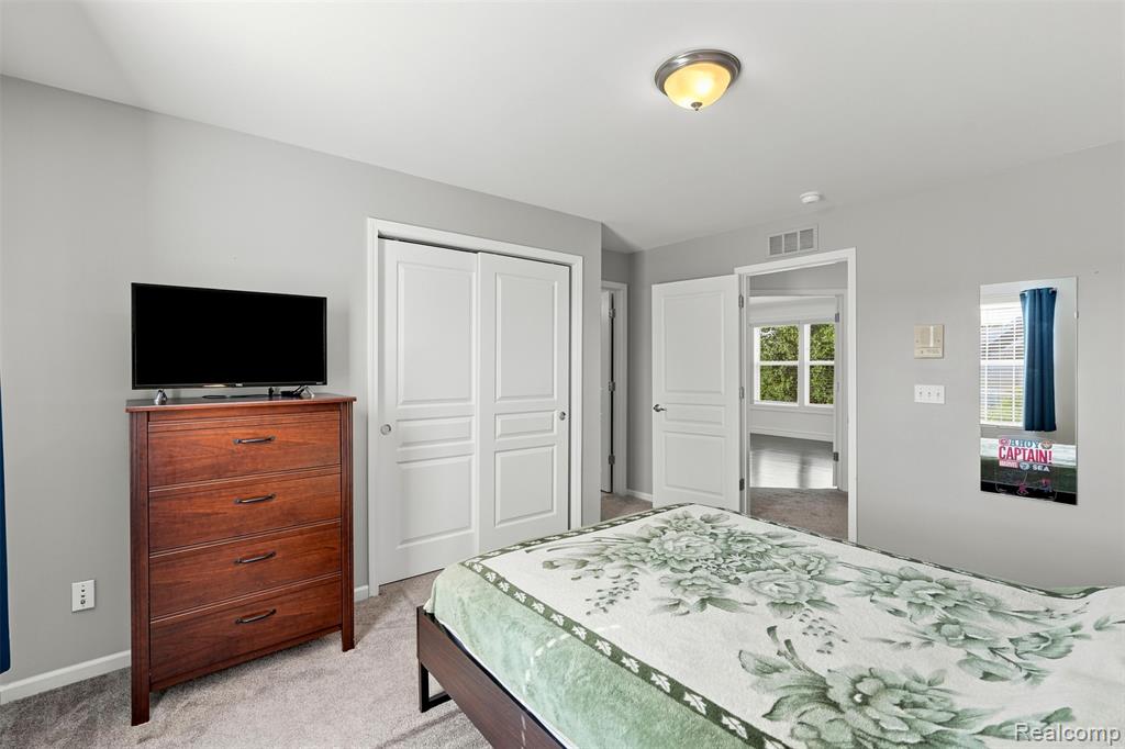 49894 Bloomsbury Lane, Macomb, MI 48044 — Photo 52