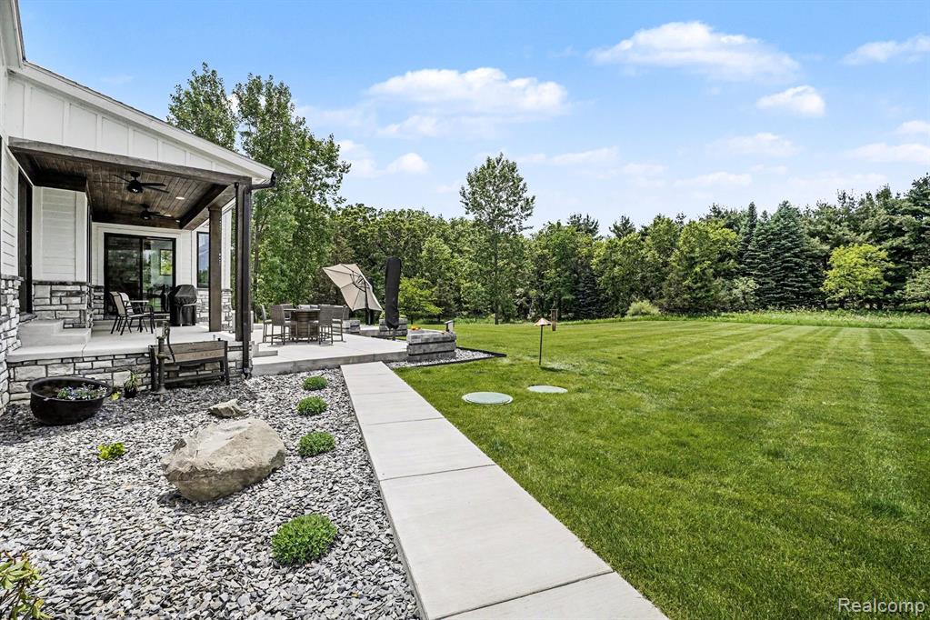 5015 Birch Drive, Davisburg, MI 48350 — Photo 39