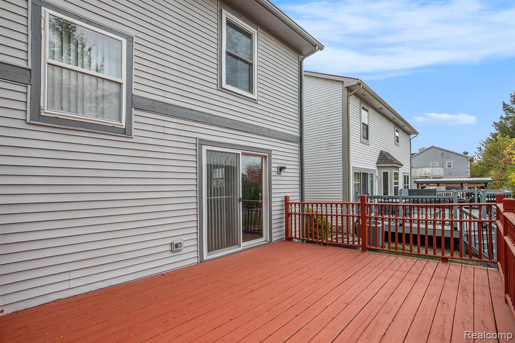 862 Polo Place, Auburn Hills, MI 48326 — Photo 32