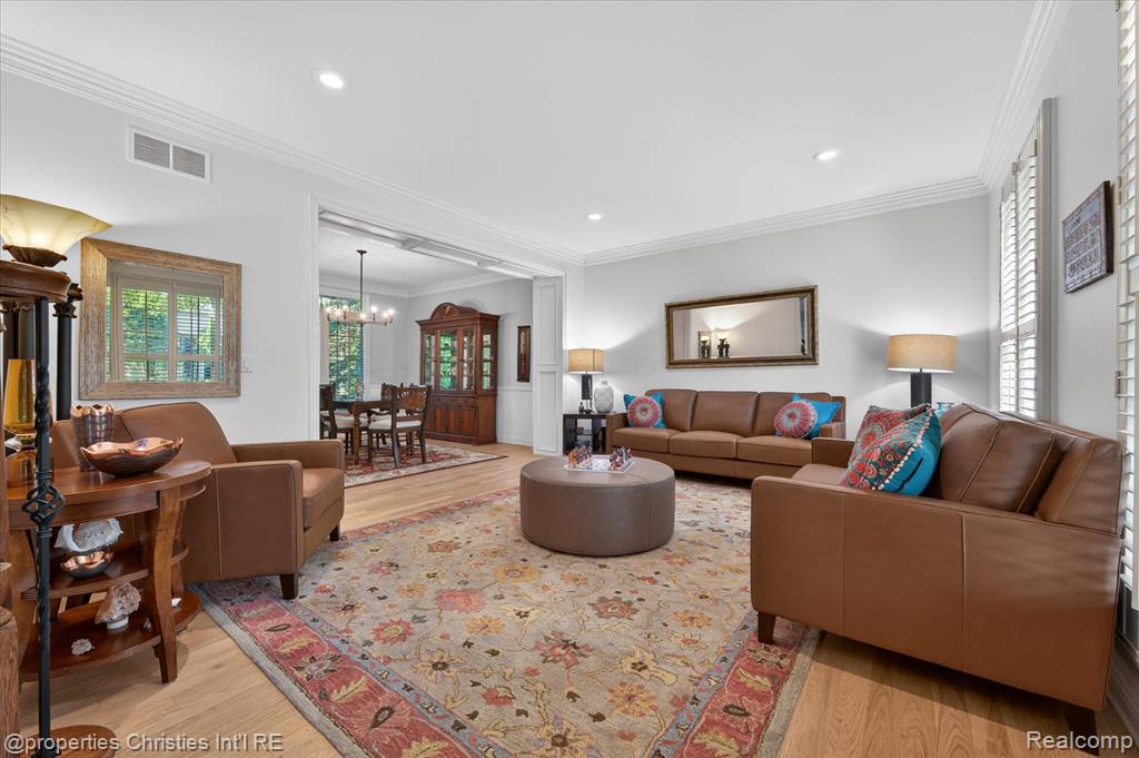 15639 Merion Court, Northville, MI 48168 — Photo 9