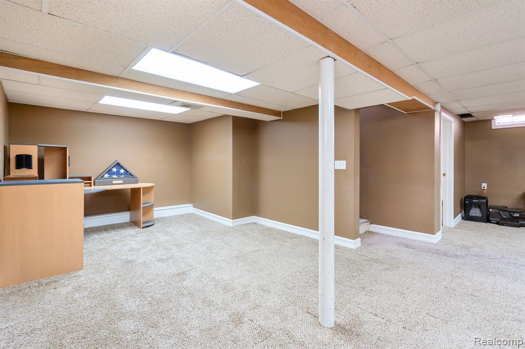 24263 Marine Avenue, Eastpointe, MI 48021 — Photo 28