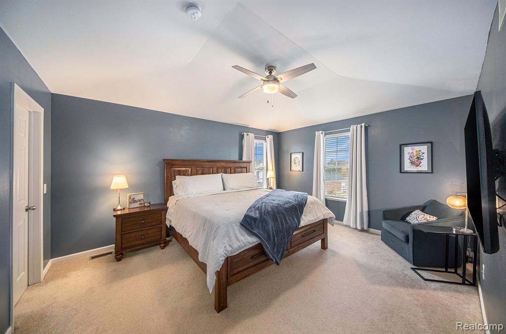 702 RIVERSEDGE Drive, 26, Saline, MI 48176 — Photo 10
