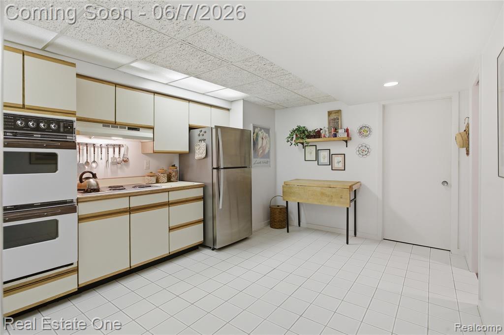 5321 Forest Way, Bloomfield Hills, MI 48302 — Photo 36
