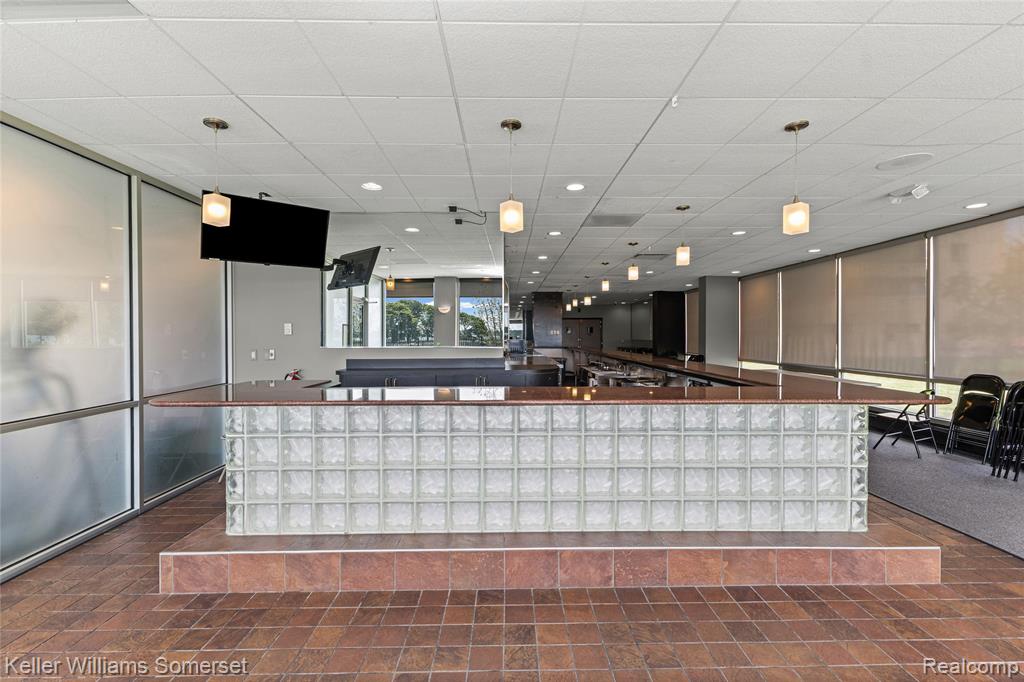 8900 Jefferson Avenue, 204, Detroit, MI 48214 — Photo 36
