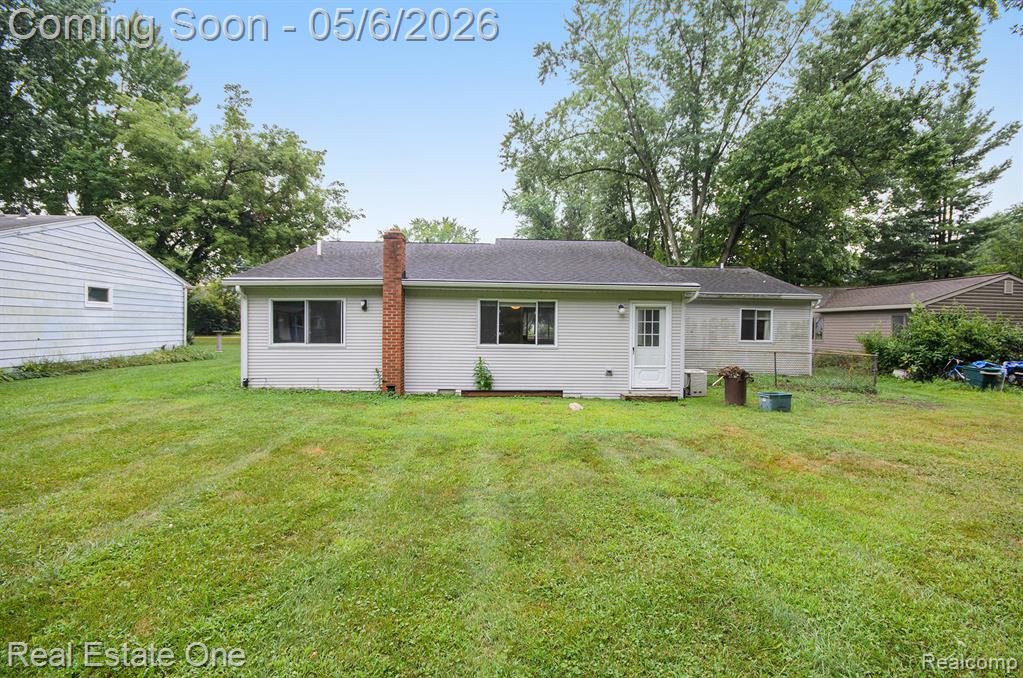 12161 Della Drive, Brighton, MI 48114 — Photo 23