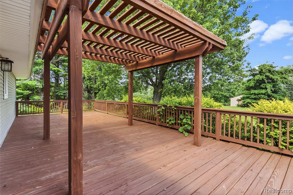 9200 Hickory Ridge Road, Holly, MI 48442 — Photo 29