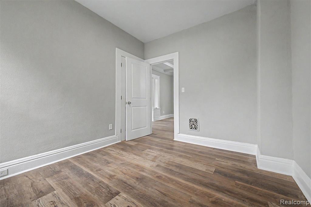 2971 Bewick Street, Detroit, MI 48214 — Photo 8