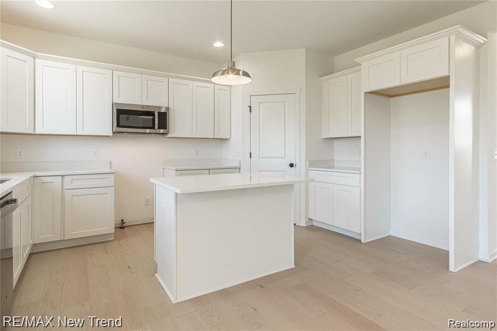 6300 TELURIDE Drive, White Lake, MI 48383 — Photo 14