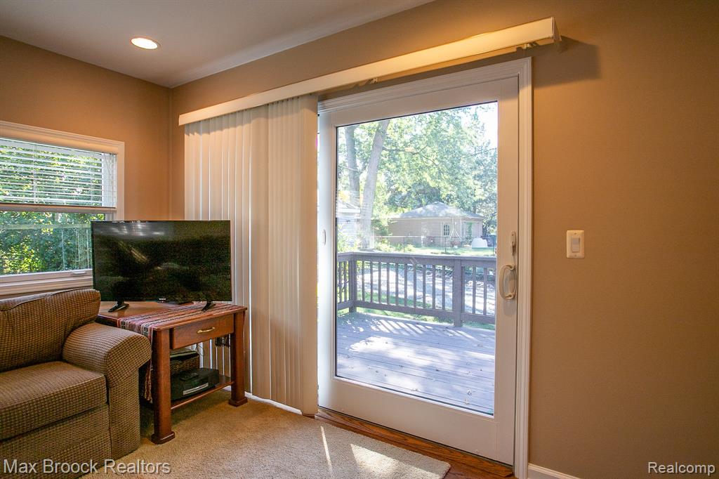 10445 Lincoln Drive, Huntington Woods, MI — Photo 39