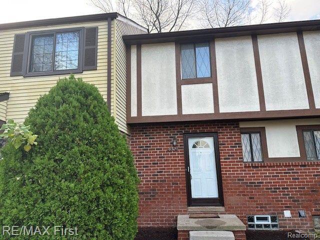 8524 HICKORY Drive, Sterling Heights, MI 48312 — Photo 15