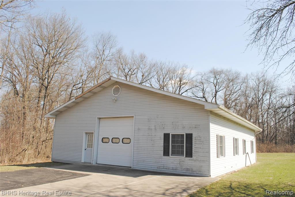 4450 Golf Club Road, Howell, MI 48843 — Photo 47