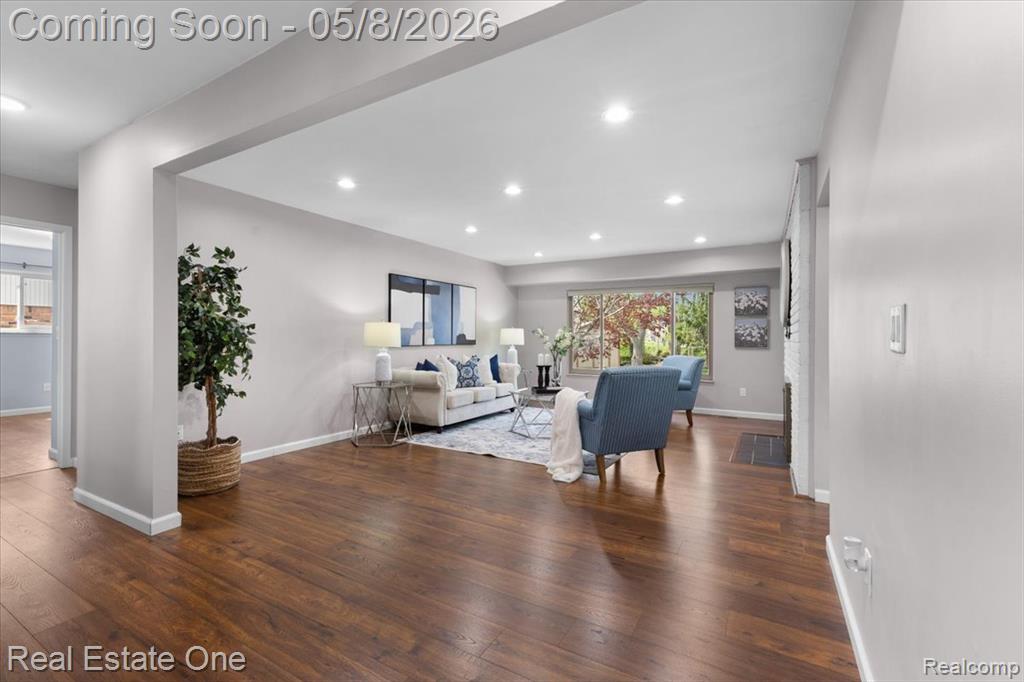 599 Thurber Drive, Troy, MI 48085 — Photo 17