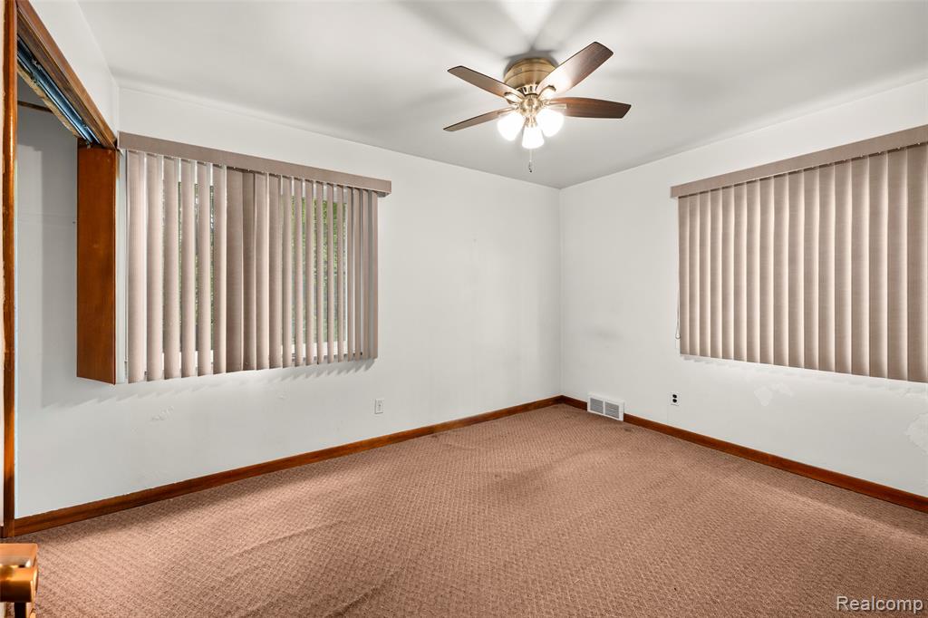 26504 Doxtator Street N, Dearborn Heights, MI 48127 — Photo 14