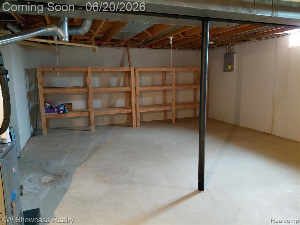 7368 Meadowridge Drive, West Bloomfield, MI — Photo 14