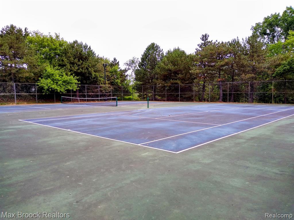 31139 COUNTRY, Farmington Hills, MI 48331 — Photo 7