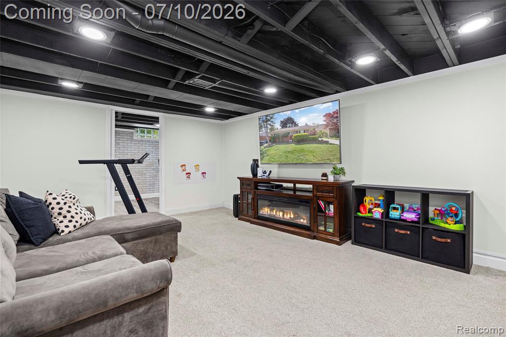 8561 Liberty Boulevard, Westland, MI — Photo 32