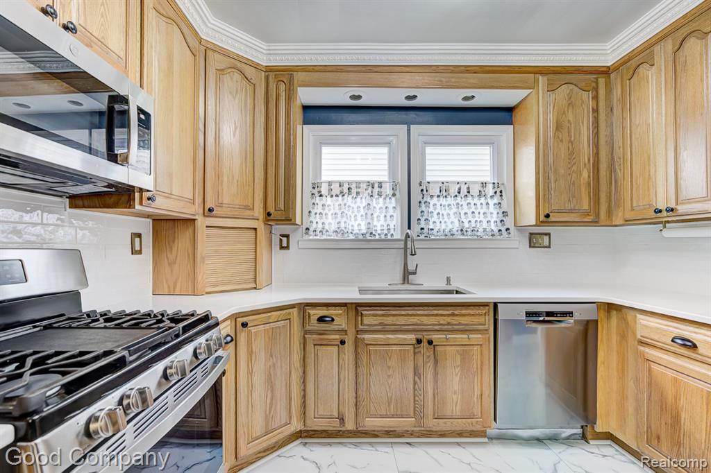 5856 Hartwell Street, Dearborn, MI 48126 — Photo 19