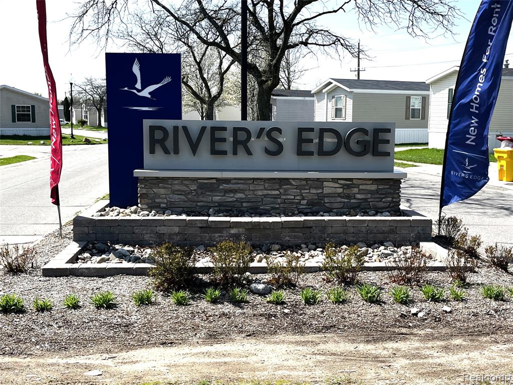 15385 Cartier Drive, Clinton Twp, MI 48038 — Photo 18