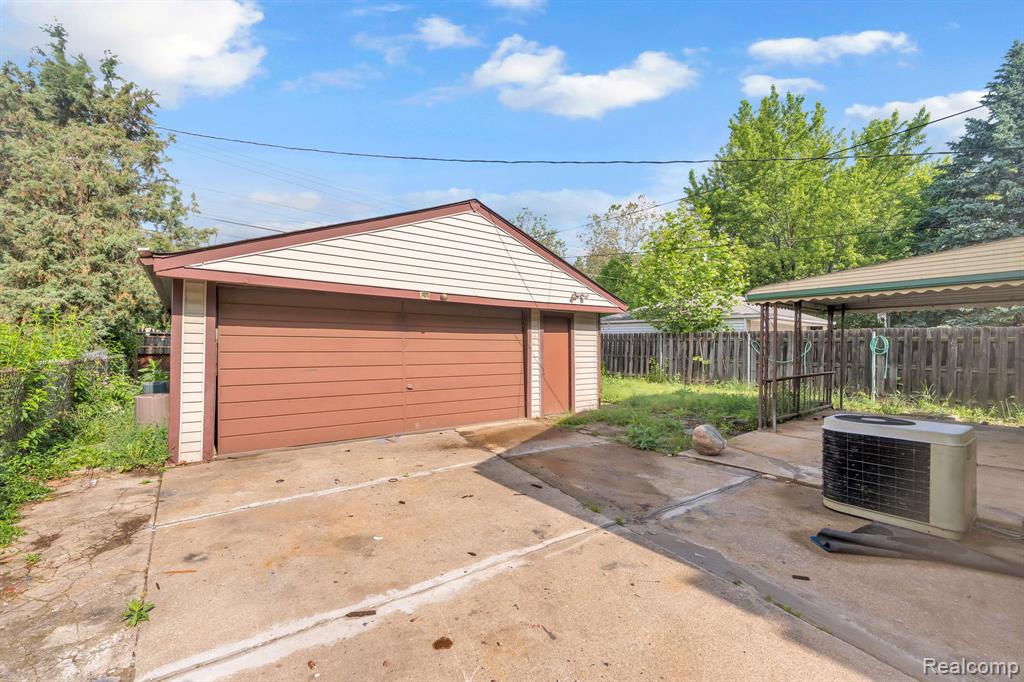 4934 McKinley Street, Dearborn Heights, MI 48125 — Photo 30