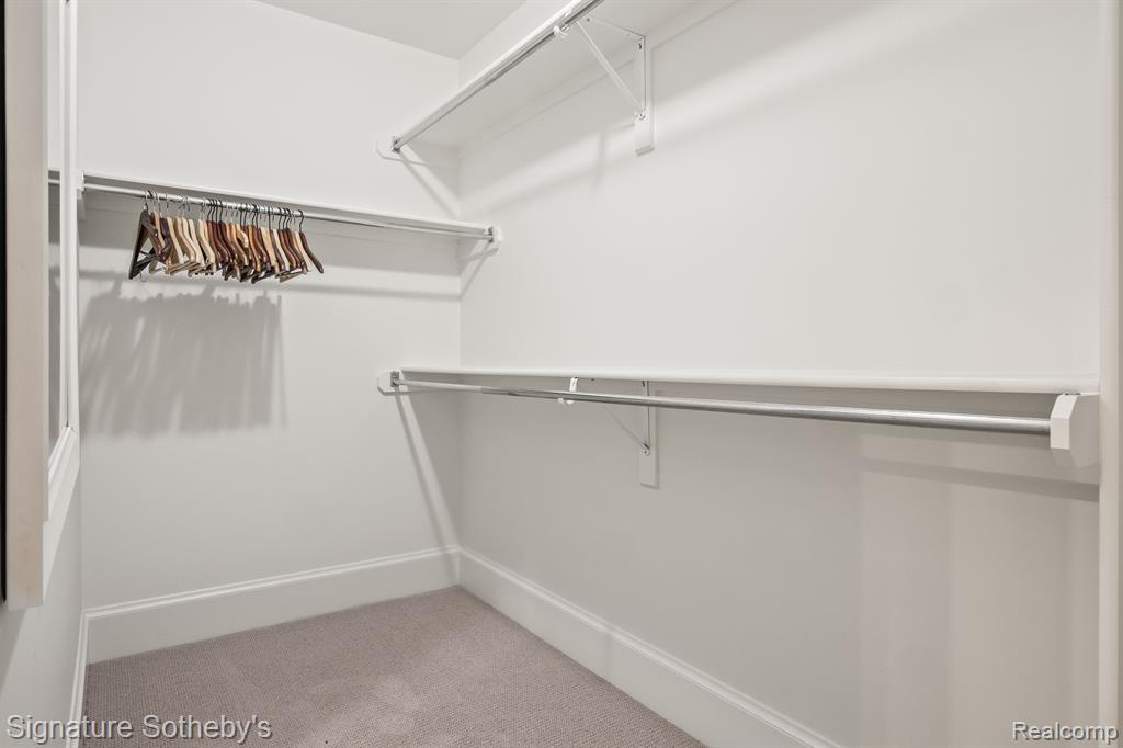 5027 GROVER Drive, Brighton, MI 48116 — Photo 32