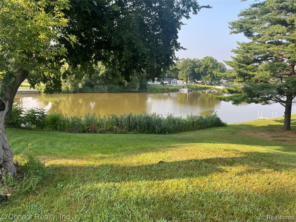 2929 N River Road, Fort Gratiot, MI 48059 — Photo 7