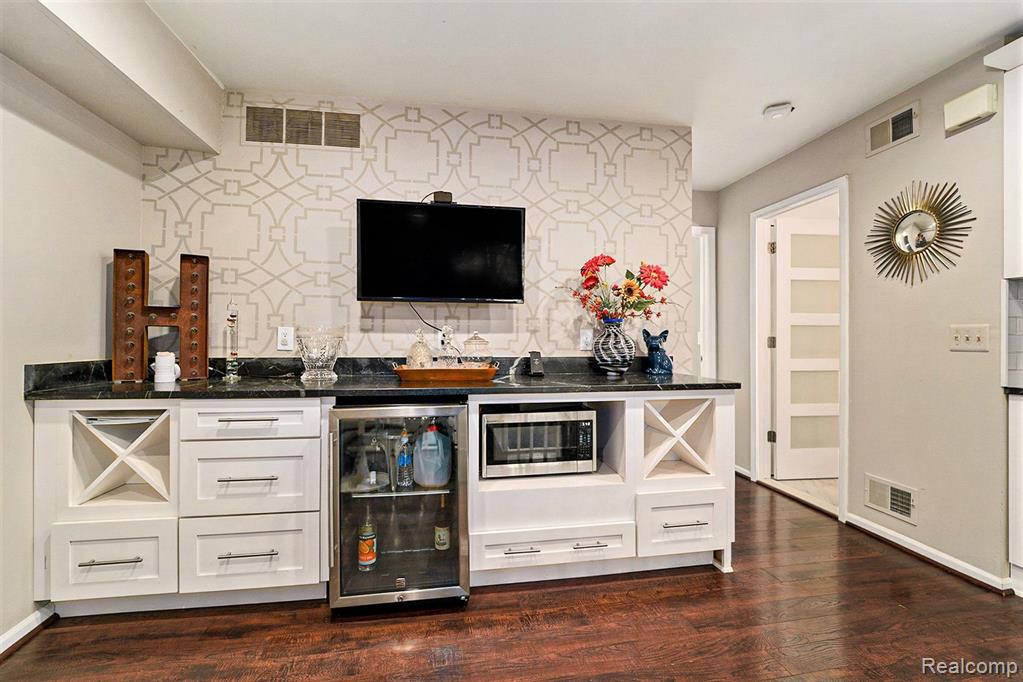 1332 S MAIN Street, Royal Oak, MI 48067 — Photo 12