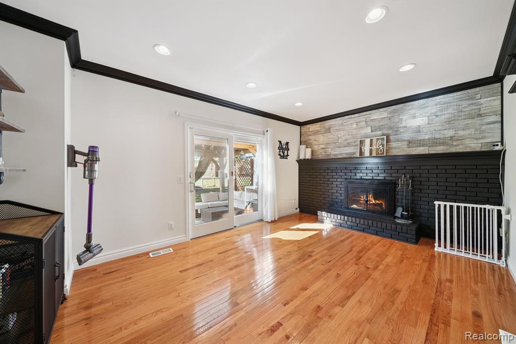 40166 Kristen Drive, Sterling Heights, MI 48310 — Photo 16