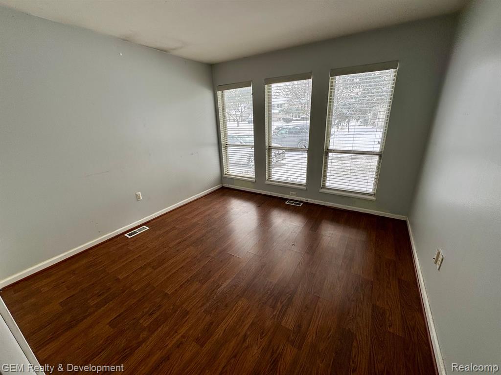 39535 VILLAGE WOOD Road, Novi, MI — Photo 15
