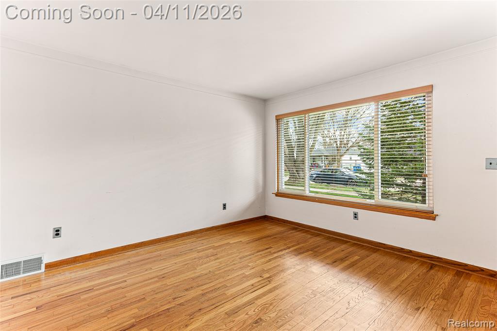 4012 Weddell Street, Dearborn Heights, MI 48125 — Photo 8