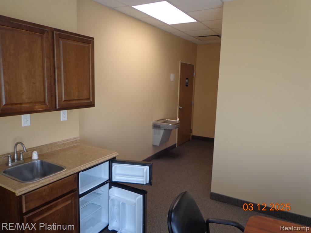 415 ROUNDS Drive, Fenton, MI 48430 — Photo 26