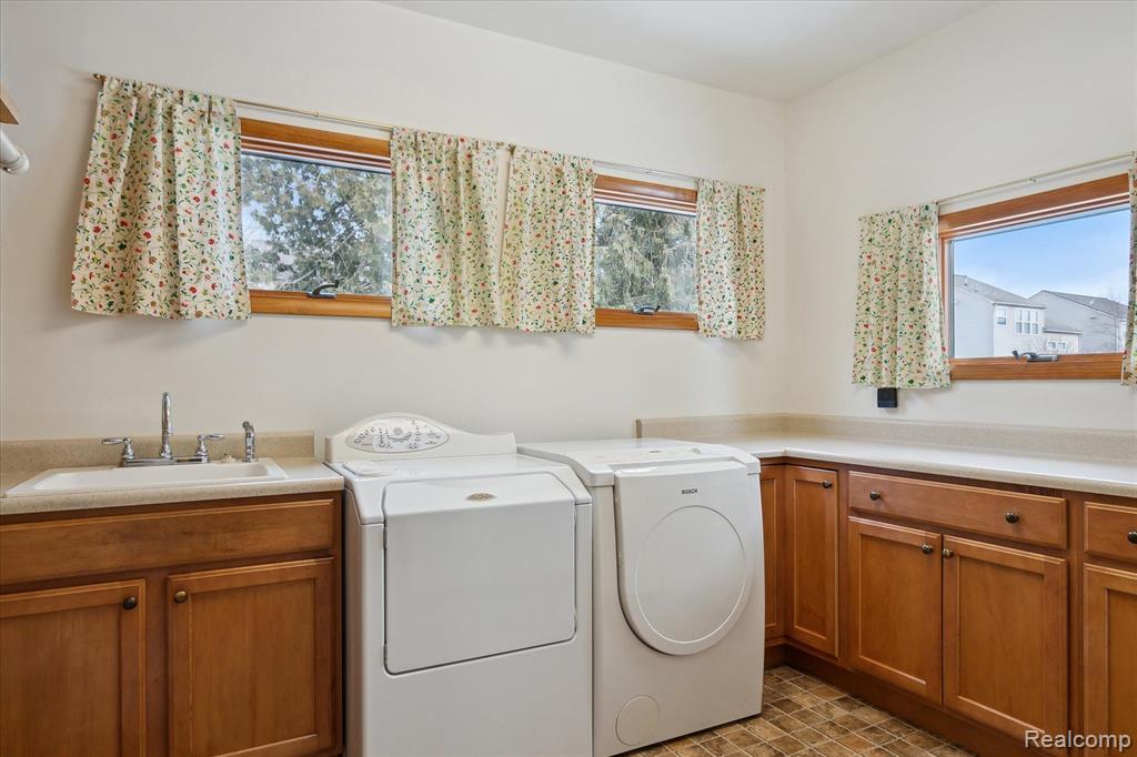 310 TAYLOR Lane, Chelsea, MI 48118 — Photo 26