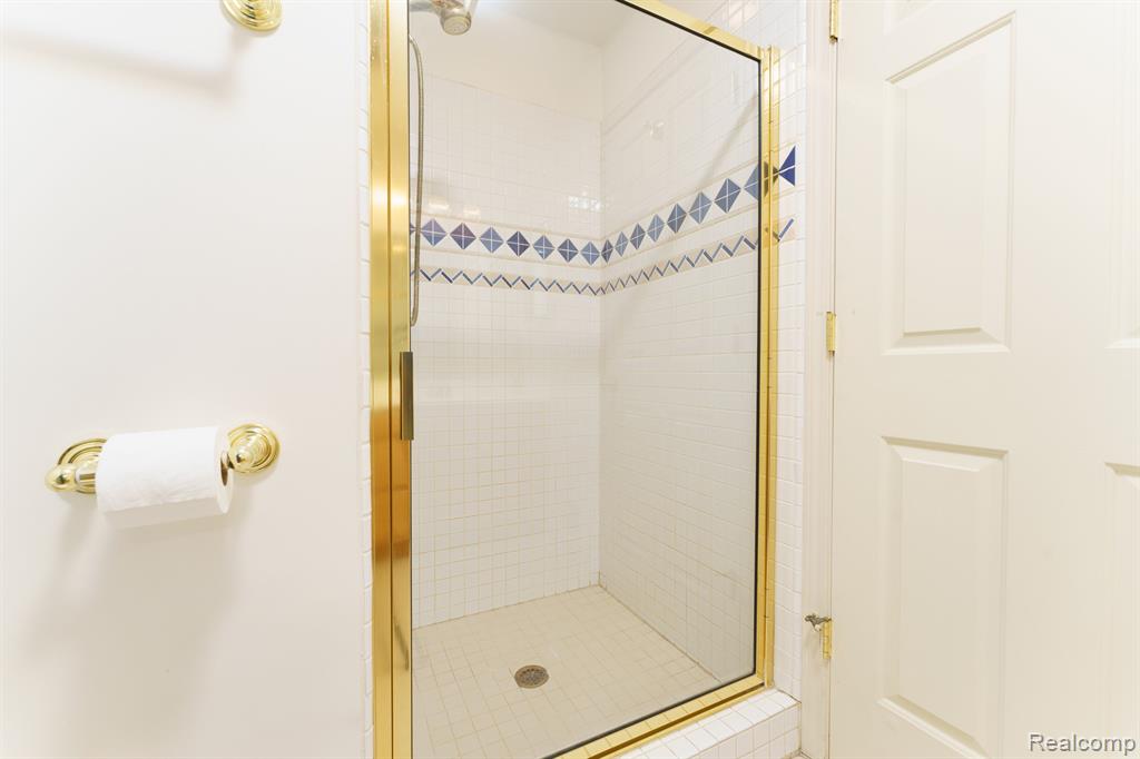 530 N GRAND Avenue, Fowlerville, MI 48836 — Photo 15