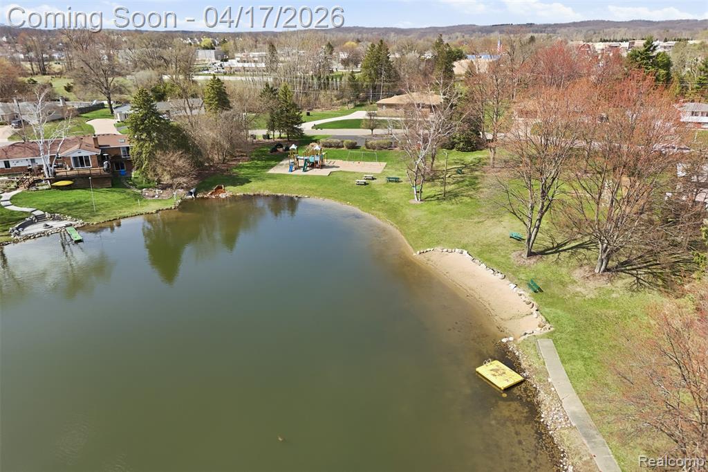 9610 Woody Court, White Lake, MI — Photo 41