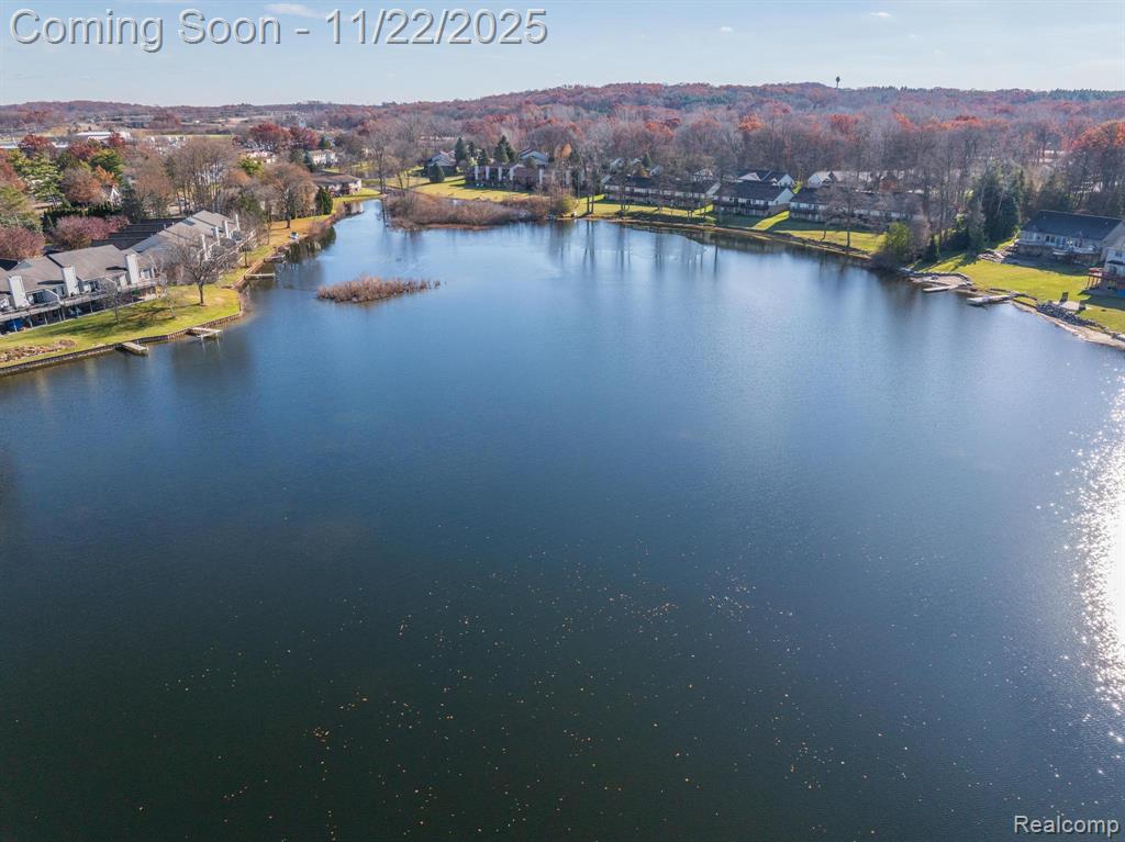 7121 Bluewater Drive, Clarkston, MI 48348 — Photo 39