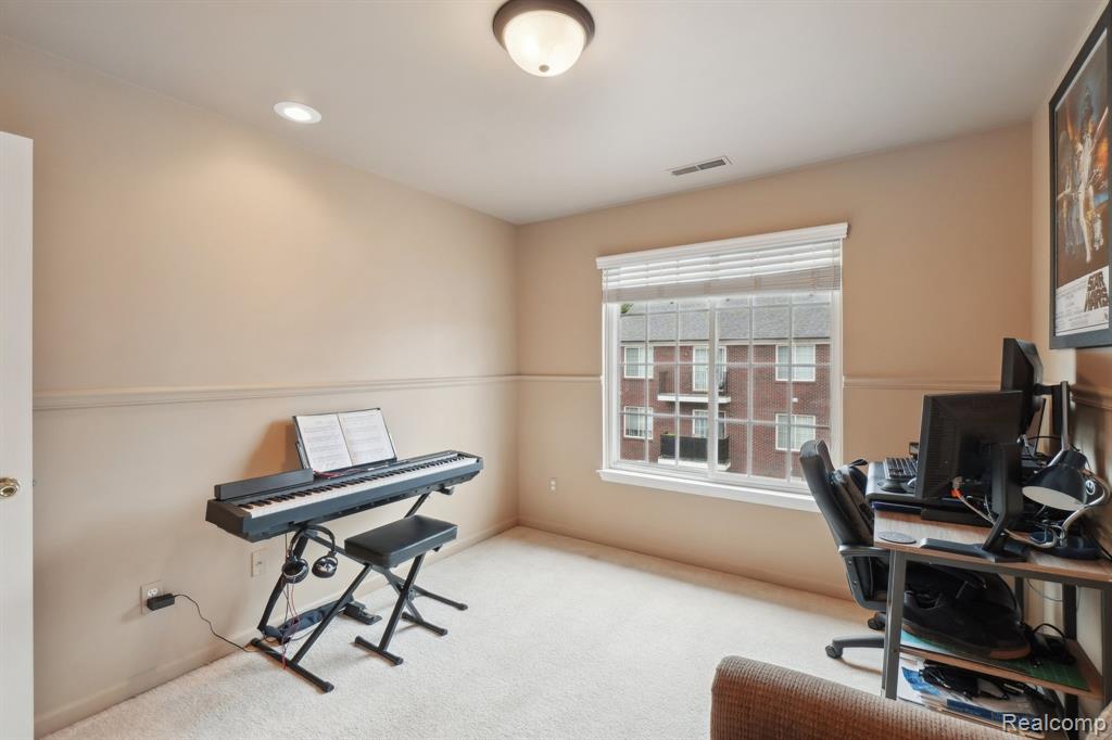 53128 E PROVIDENCE Drive, Shelby Twp, MI 48316 — Photo 20