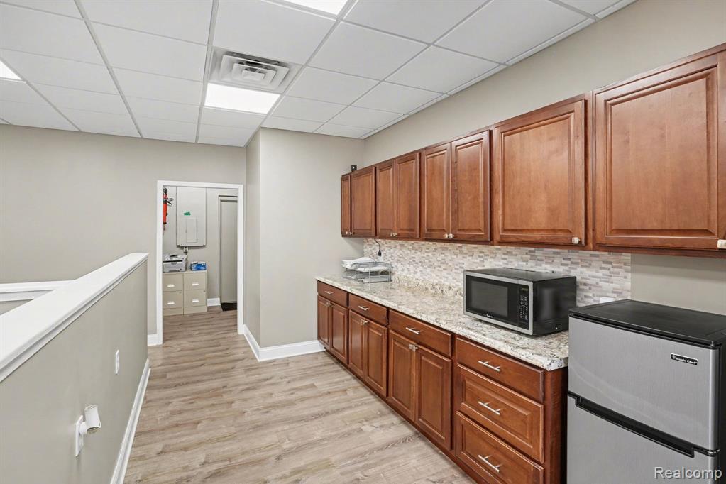 11225 S Saginaw Street, Grand Blanc, MI 48439 — Photo 7