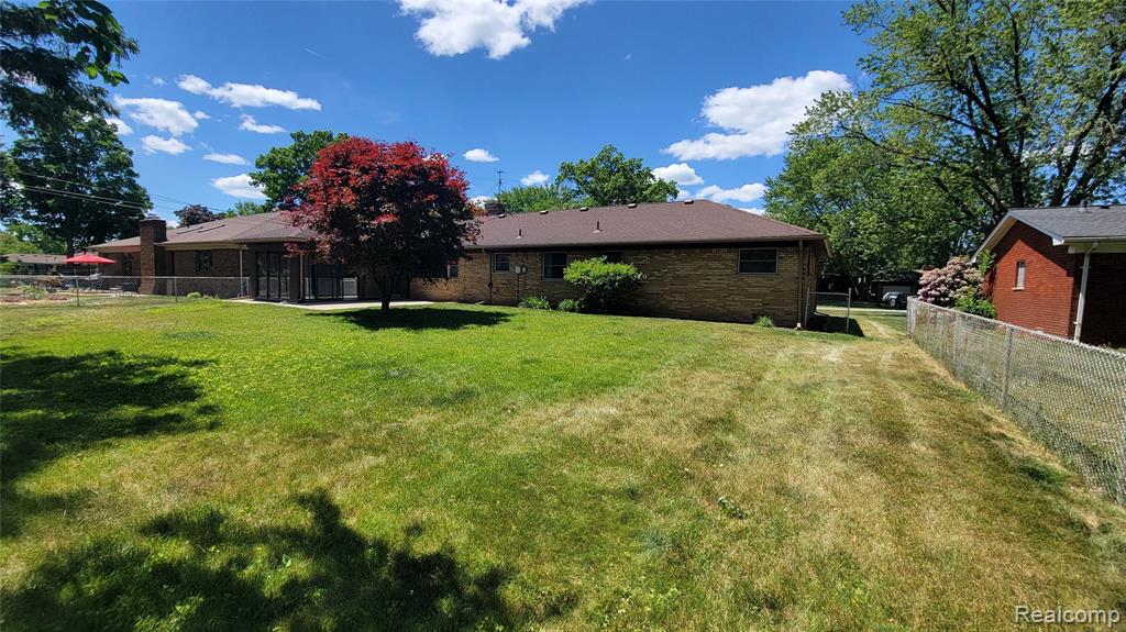 45502 Klingkammer Street, Utica, MI 48317 — Photo 28
