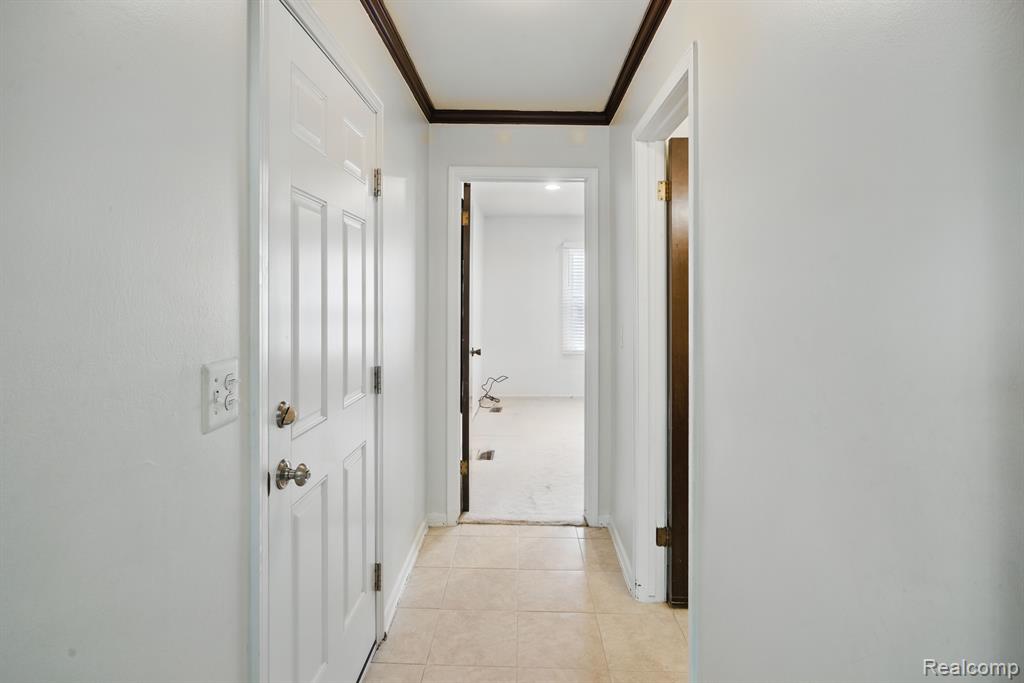5389 Vincennes Drive, Bloomfield Hills, MI 48302 — Photo 41