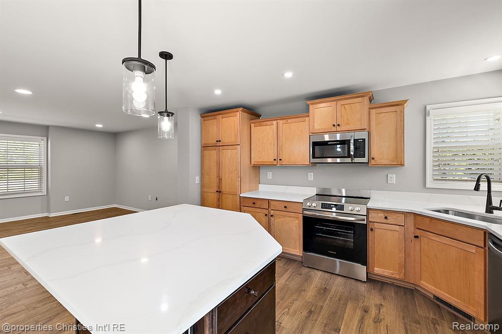 4125 S Newton Road, Commerce Twp, MI 48390 — Photo 11