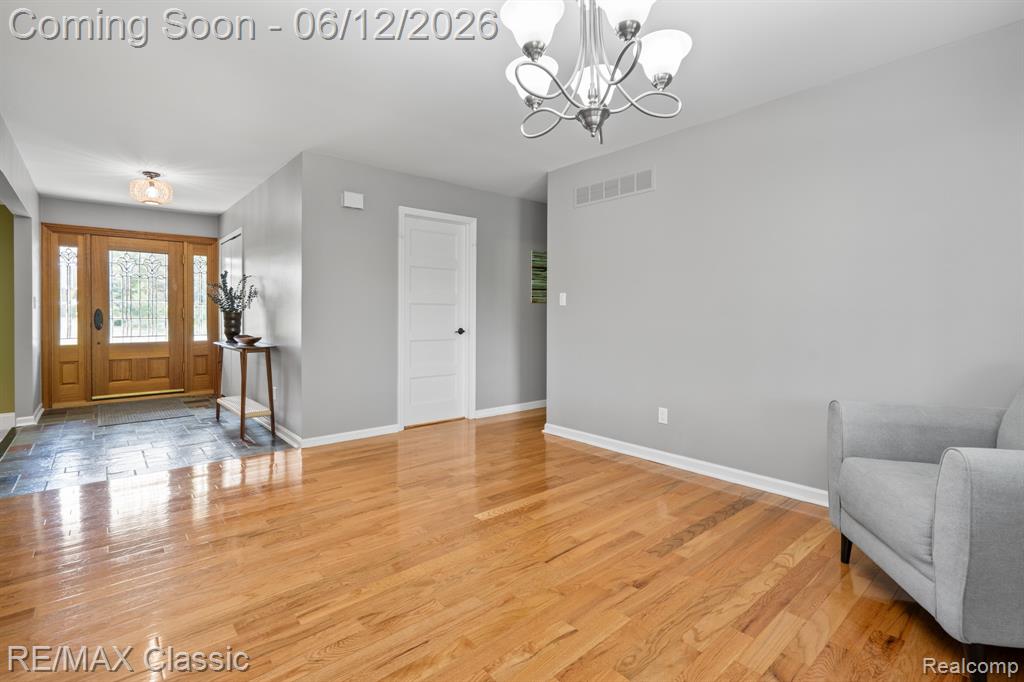 12901 Drury Lane, Plymouth, MI 48170 — Photo 12