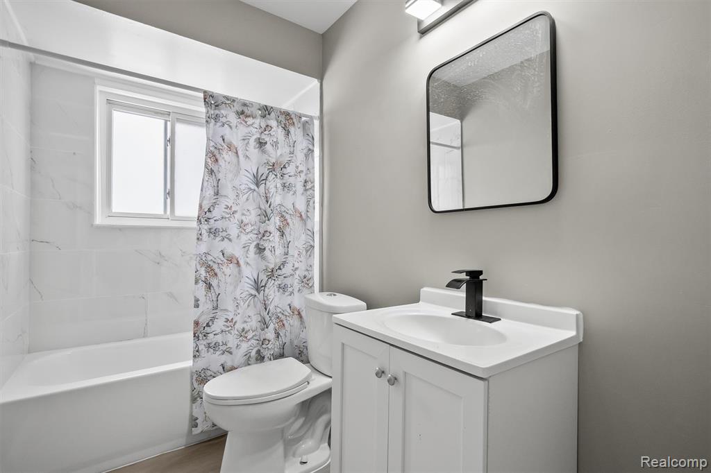 6415 Plainview Avenue, Detroit, MI 48228 — Photo 31