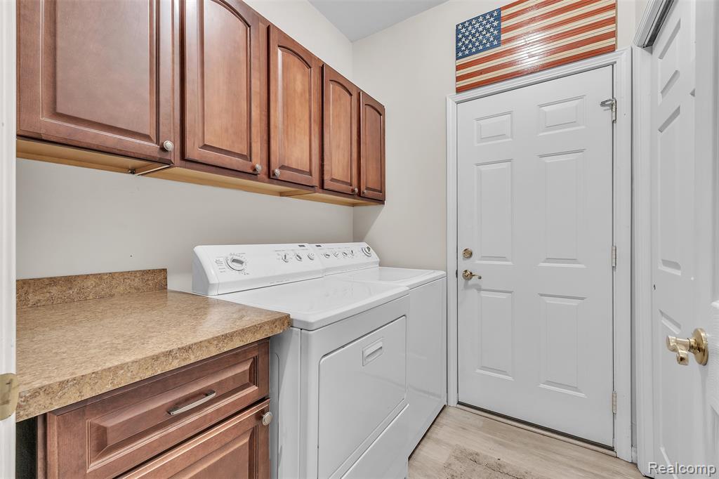 1155 Abbey Court, Westland, MI — Photo 43