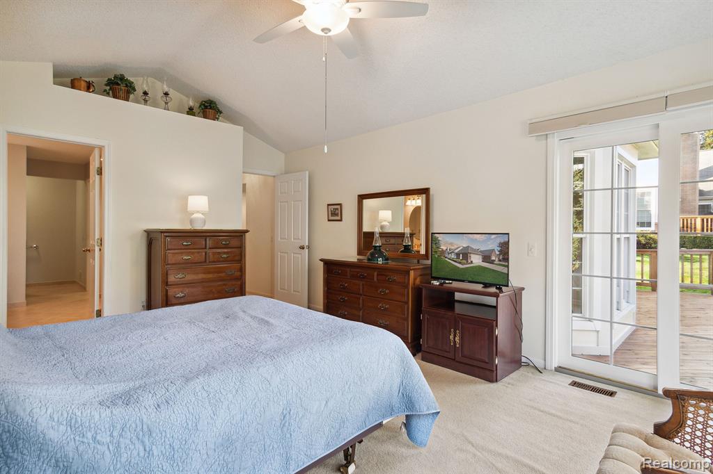 39784 GLENVIEW, Northville, MI 48168 — Photo 28