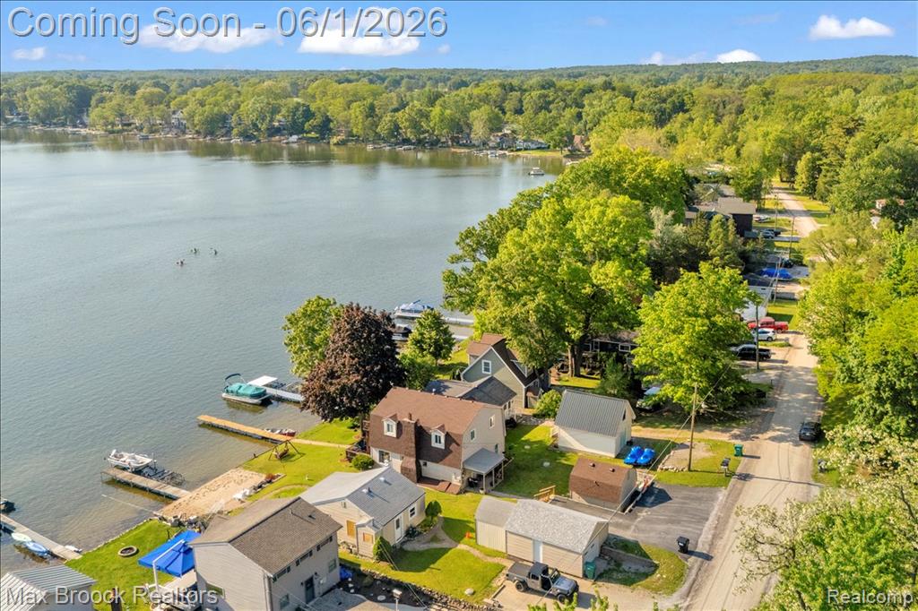8860 Rushside Drive, Pinckney, MI 48169 — Photo 43