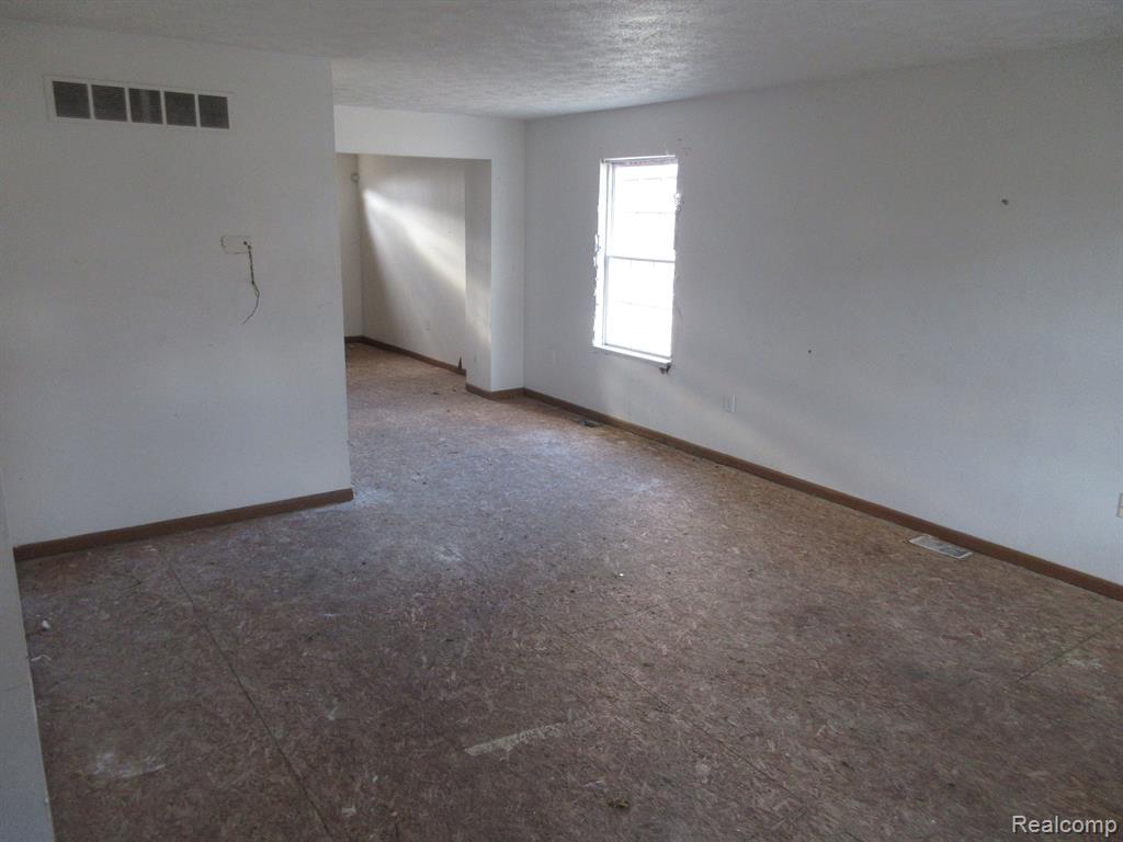 4429 HARDING Street, Detroit, MI 48214 — Photo 3