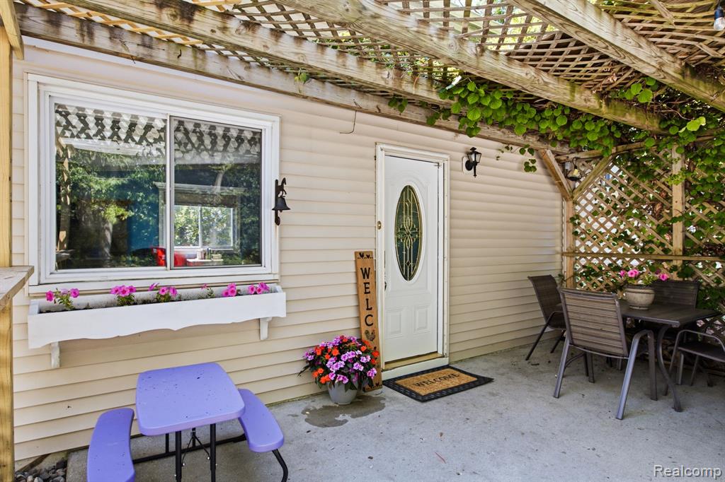 5275 Gratiot Avenue, St. Clair, MI 48079 — Photo 34